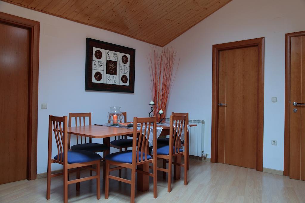 Vivienda Turistica Los Mesones Ágreda Δωμάτιο φωτογραφία